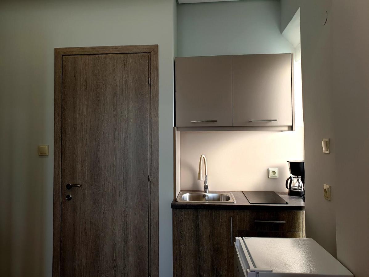 Studios Aigialos Peraía Екстериор снимка