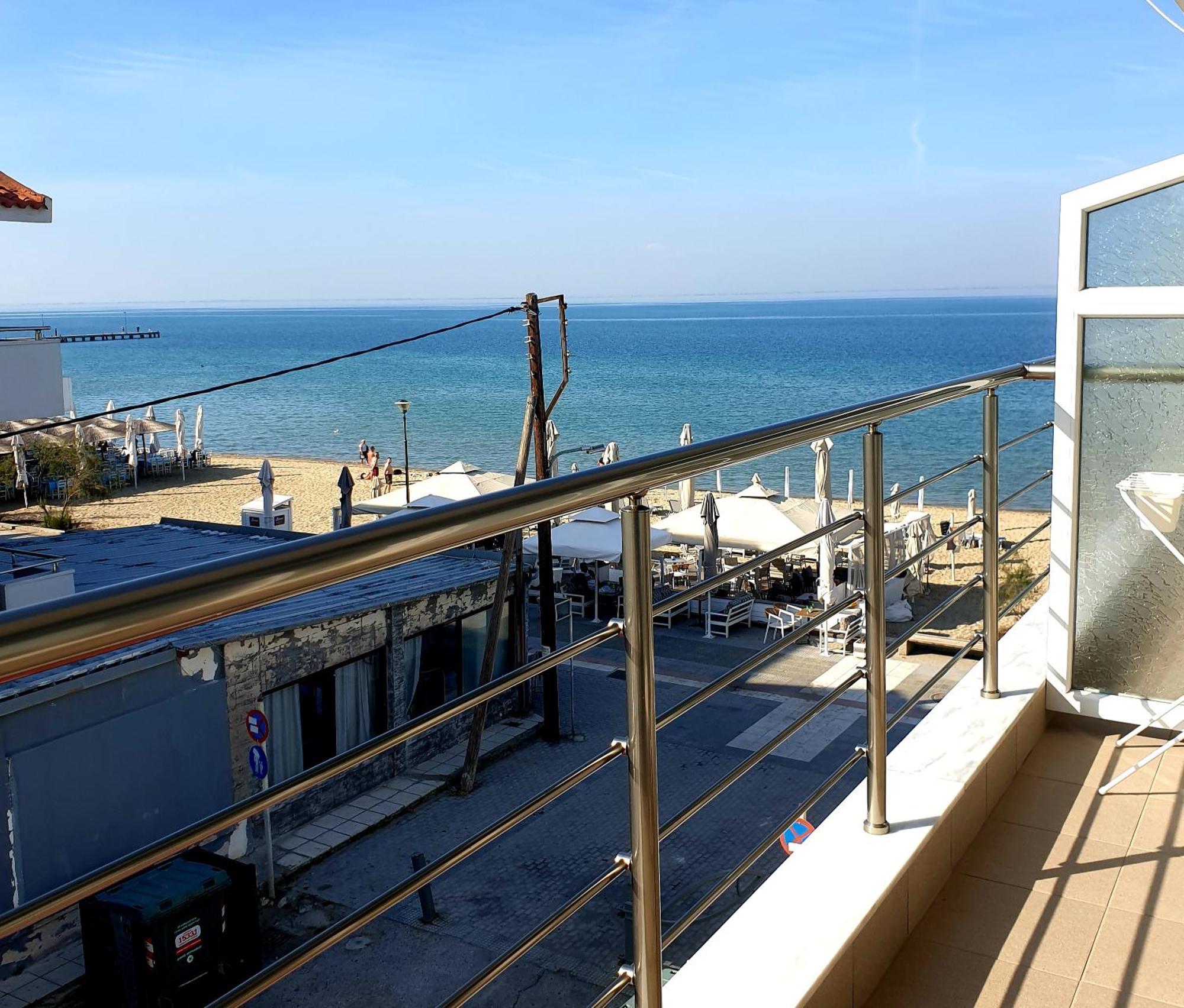 Studios Aigialos Peraía Екстериор снимка